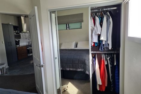 Photo of property in Atrium Towers, 9d/154 The Terrace, Wellington Central, Wellington, 6011