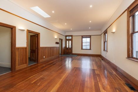 Photo of property in 24 Moir Street, Mount Victoria, Wellington, 6011