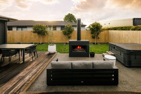 Photo of property in 11 Ruru Street, Cambridge, 3434