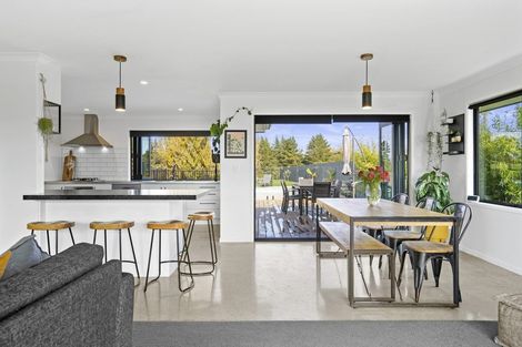 Photo of property in 10 Clifford Close, Leamington, Cambridge, 3432