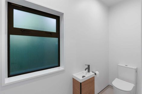 Photo of property in 145 Mount Pleasant Road, Mount Pleasant, Christchurch, 8081