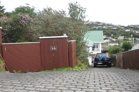 Photo of property in 16 Donald Crescent, Karori, Wellington, 6012