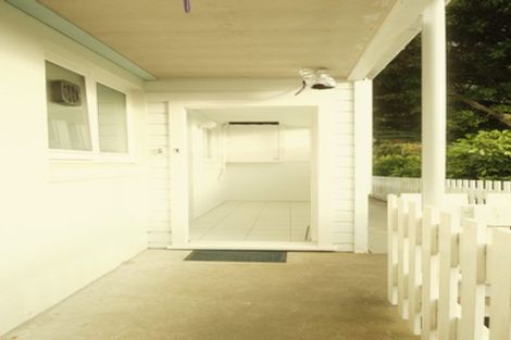 Photo of property in 1/18 Agra Crescent, Khandallah, Wellington, 6035