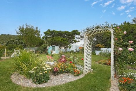 Photo of property in 10 Greenfield Street, Hector, 7822