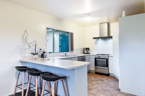 Photo of property in 2/8 Adriatic Avenue, Henderson, Auckland, 0612