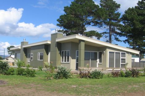 Photo of property in 189 Kowhai Avenue, Matarangi, Whitianga, 3592