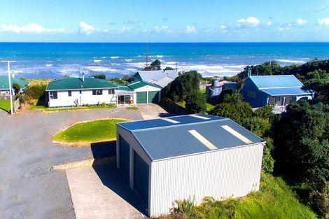 Photo of property in 40 Tainui Street, Mokau, 4376