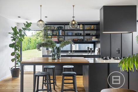 Photo of property in 4 Renata Crescent, Te Atatu Peninsula, Auckland, 0610