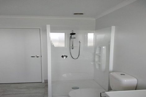 Photo of property in 22 Olney Court, One Tree Point, 0118