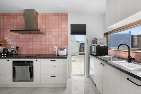 Photo of property in 20a Fairfield Avenue, Addington, Christchurch, 8024