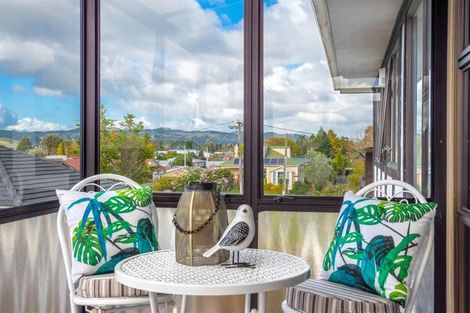 Photo of property in 2/4 Albert Street, Papakura, 2110