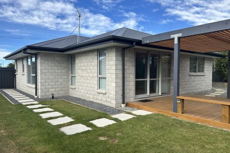 Photo of property in 45-45a Edward Street, Parkside, Timaru, 7910