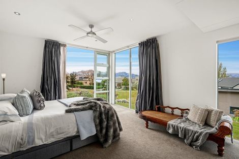 Photo of property in 14 Sunrise Bay Drive, Wanaka, 9305