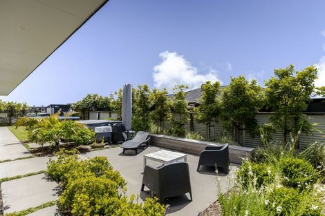 Photo of property in 8 Kowhai Street, Strandon, New Plymouth, 4312