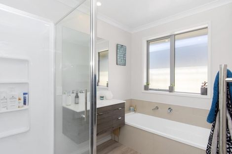 Photo of property in 41 Te Kio Crescent, Papamoa Beach, Papamoa, 3118