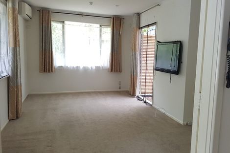 Photo of property in 5 Crockett Lane, Henderson, Auckland, 0610