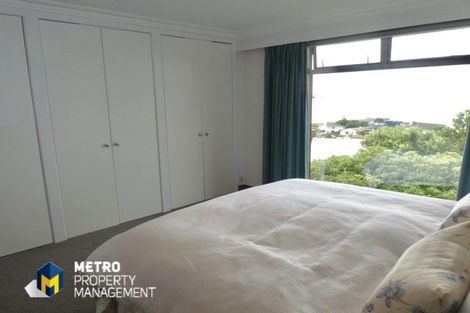 Photo of property in 68 Cliffs Road, Saint Clair, Dunedin, 9012