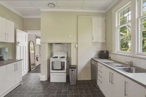 Photo of property in 18 Lachlan Avenue, North Dunedin, Dunedin, 9016