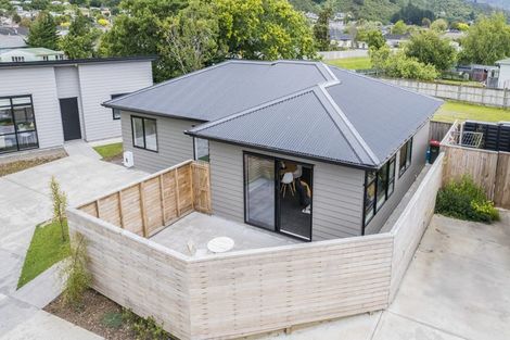 Photo of property in 88b Wellington Road, Wainuiomata, Lower Hutt, 5014