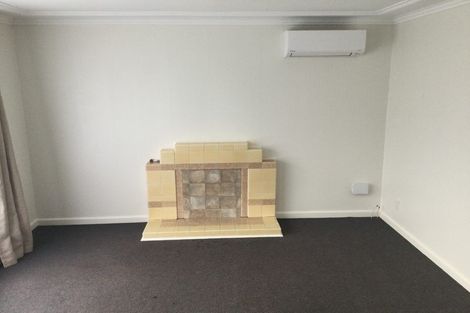 Photo of property in 208 Te Atatu Road, Te Atatu South, Auckland, 0610