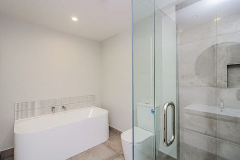 Photo of property in 4/7 Grays Road, Plimmerton, Porirua, 5026