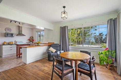 Photo of property in 881 Whakapirau Road, Whakapirau, Maungaturoto, 0583