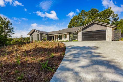 Photo of property in 224 Birdwood Road, Massey, Auckland, 0614