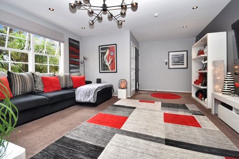 Photo of property in 19 Laser Place, Bayview, Auckland, 0629