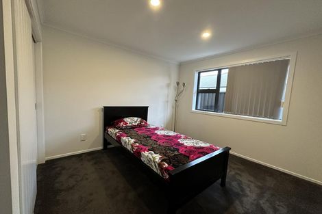 Photo of property in 5 Kerrigan Crescent, Wallaceville, Upper Hutt, 5018