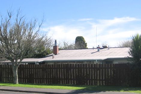 Photo of property in 13 Strowan Avenue, Fairfield, Hamilton, 3214