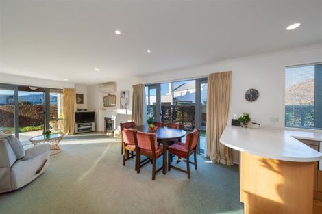 Photo of property in 9 Meadowbrook Place, Wanaka, 9305