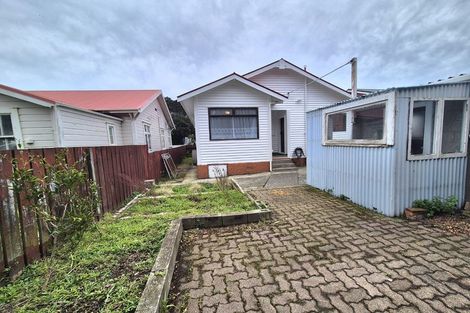 Photo of property in 101 The Parade, Island Bay, Wellington, 6023