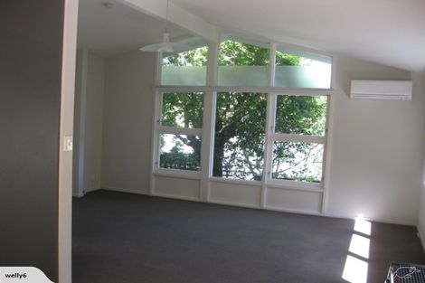 Photo of property in 27 Huntleigh Park Way, Ngaio, Wellington, 6035