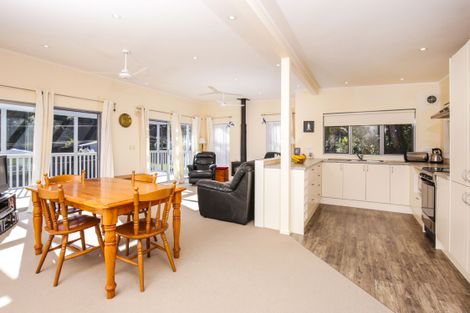 Photo of property in 39 Foster Avenue, Huia, Auckland, 0604