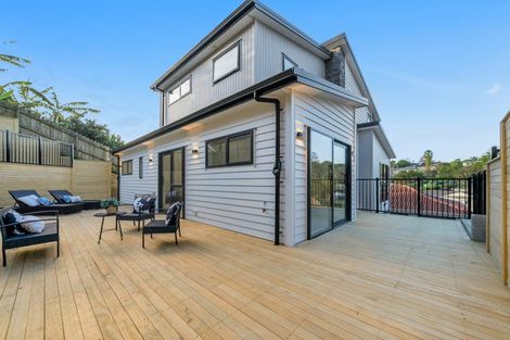 Photo of property in 60a Powrie Street, Glenfield, Auckland, 0629