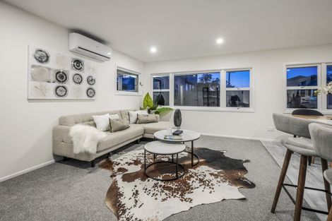 Photo of property in 47 Grande Vue Road, Hillpark, Auckland, 2102