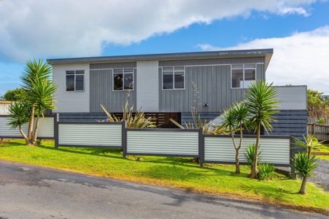 Photo of property in 10b Lorenzen Bay Road, Raglan, 3225