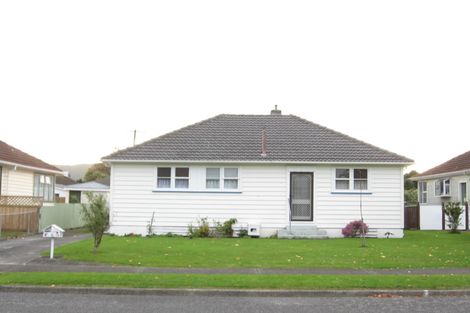 Photo of property in 13 Barton Grove, Naenae, Lower Hutt, 5011