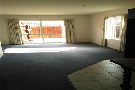 Photo of property in 9/18 Alicante Avenue, Hillpark, Auckland, 2102