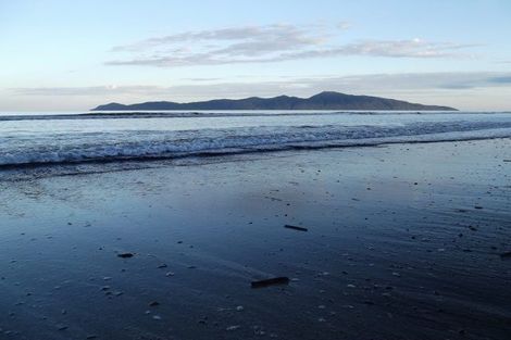 Photo of property in 31b The Esplanade, Raumati South, Paraparaumu, 5032