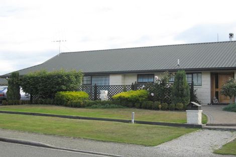 Photo of property in 17 Essex Street, Weston, Oamaru, 9401