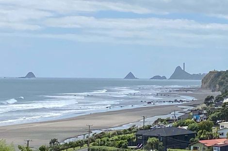 Photo of property in 7 Linda Street, Oakura, 4314