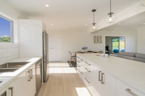 Photo of property in 28 Navigation Drive, Cooks Beach, Whitianga, 3591