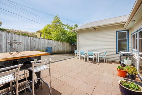 Photo of property in 142 West Street, Feilding, 4702