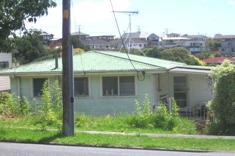 Photo of property in 69 Raleigh Road, Northcote, Auckland, 0627
