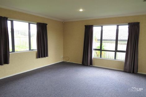 Photo of property in 26 Reybert Place, Massey, Auckland, 0614