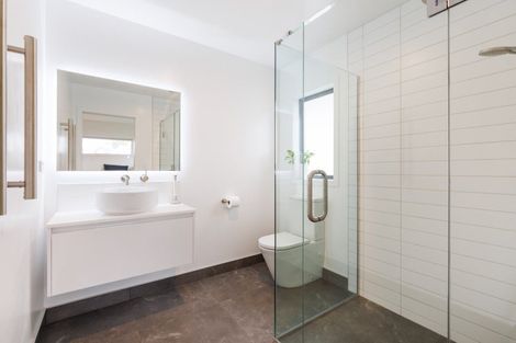 Photo of property in 7b Terrace Street, Marton, 4710