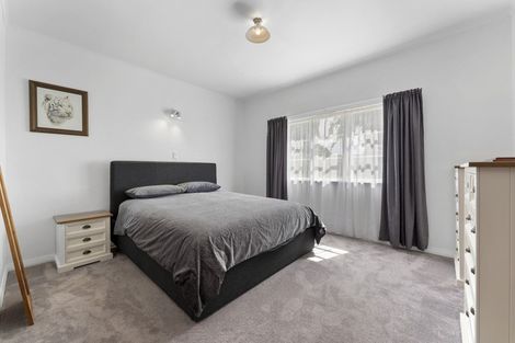 Photo of property in 214 College Street, West End, Palmerston North, 4412