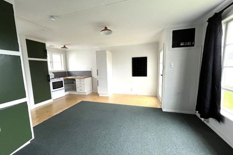 Photo of property in 100 Broadway, Carterton, 5713