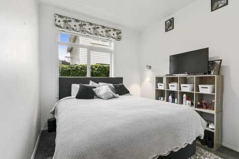 Photo of property in 379 Muritai Road, Eastbourne, Lower Hutt, 5013